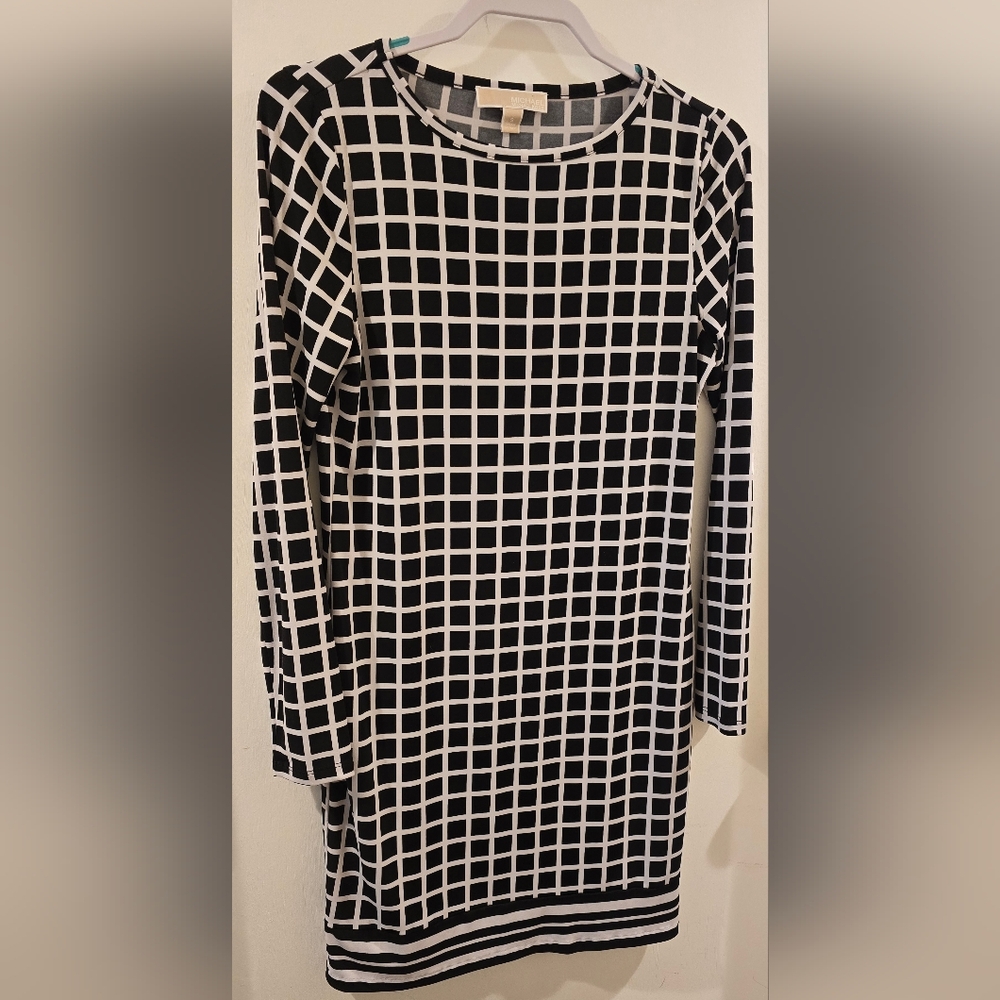 Stylish Michael Kors Black and White Grid Print Dress Small